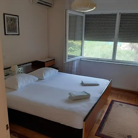 Klimno100 Appartement *