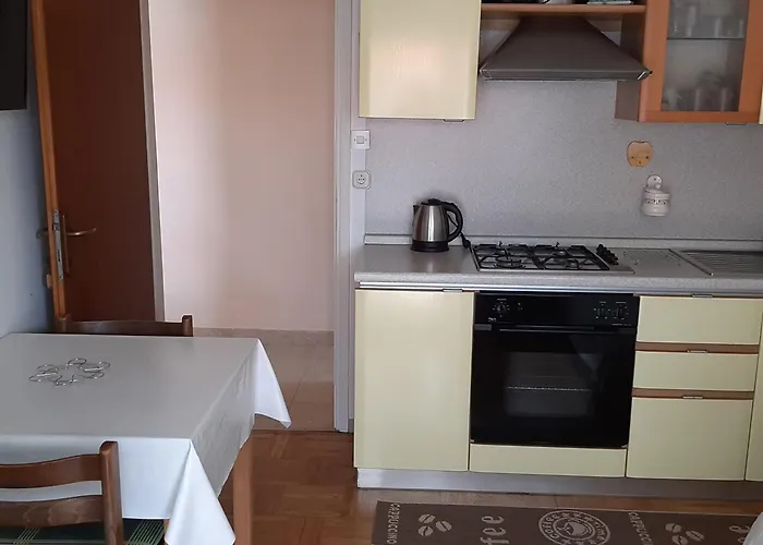 Meri Appartement Klimno